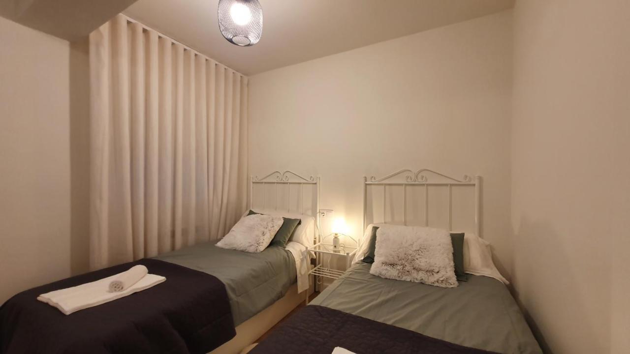 Auditorio Vicele - 2 Hab Y Sofa-Cama - Wifi - Vut-3692-As Oviedo Exterior foto