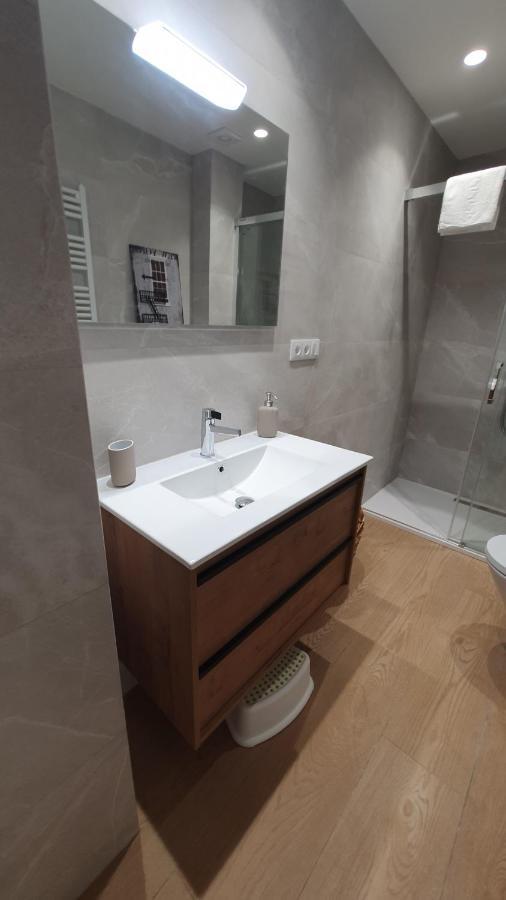 Auditorio Vicele - 2 Hab Y Sofa-Cama - Wifi - Vut-3692-As Oviedo Exterior foto