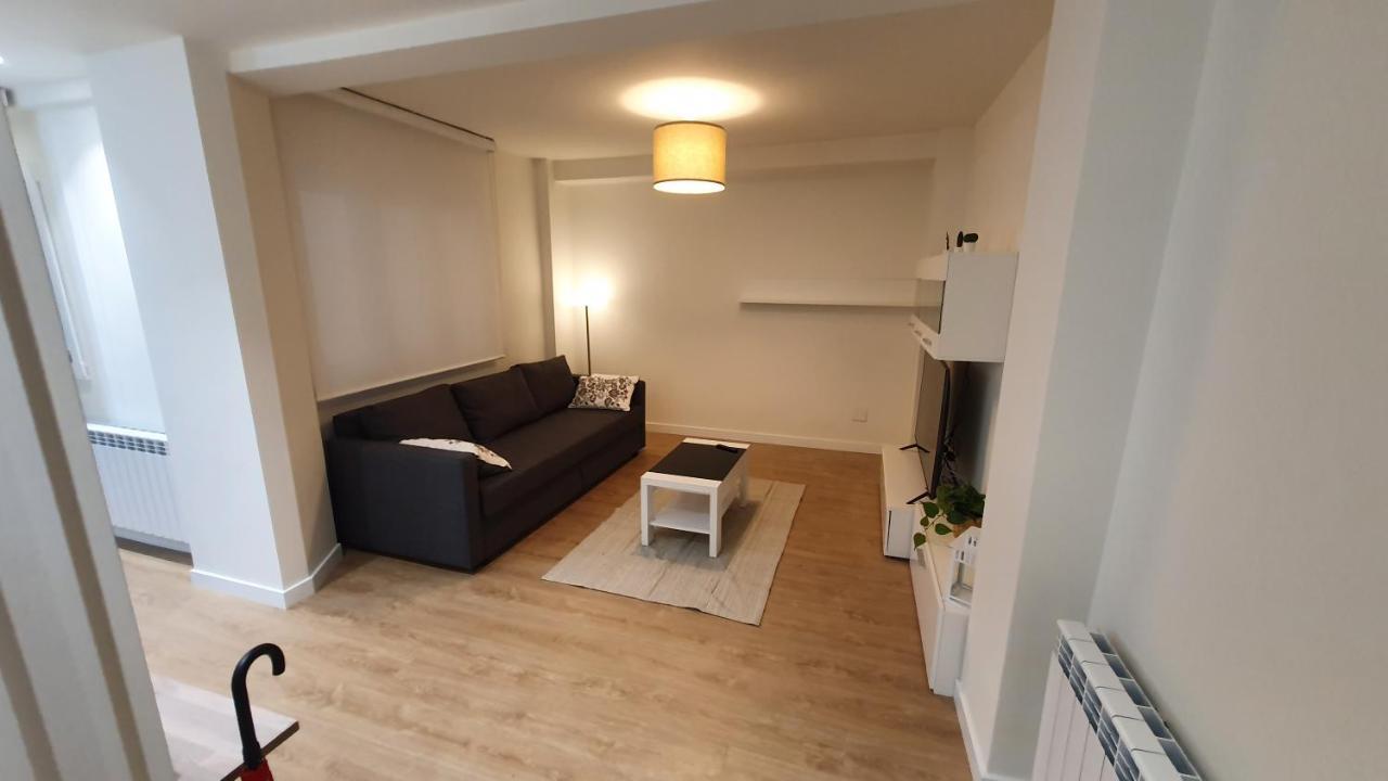 Auditorio Vicele - 2 Hab Y Sofa-Cama - Wifi - Vut-3692-As Oviedo Exterior foto