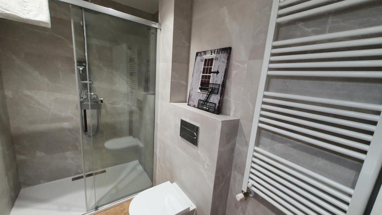 Auditorio Vicele - 2 Hab Y Sofa-Cama - Wifi - Vut-3692-As Oviedo Exterior foto